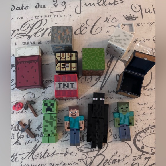 Minecraft Action Figure Set - Picture 2 of 2